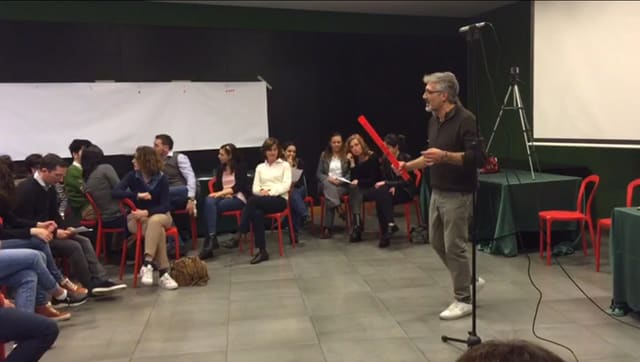 Percussion-melodic circle con i tubi sonori